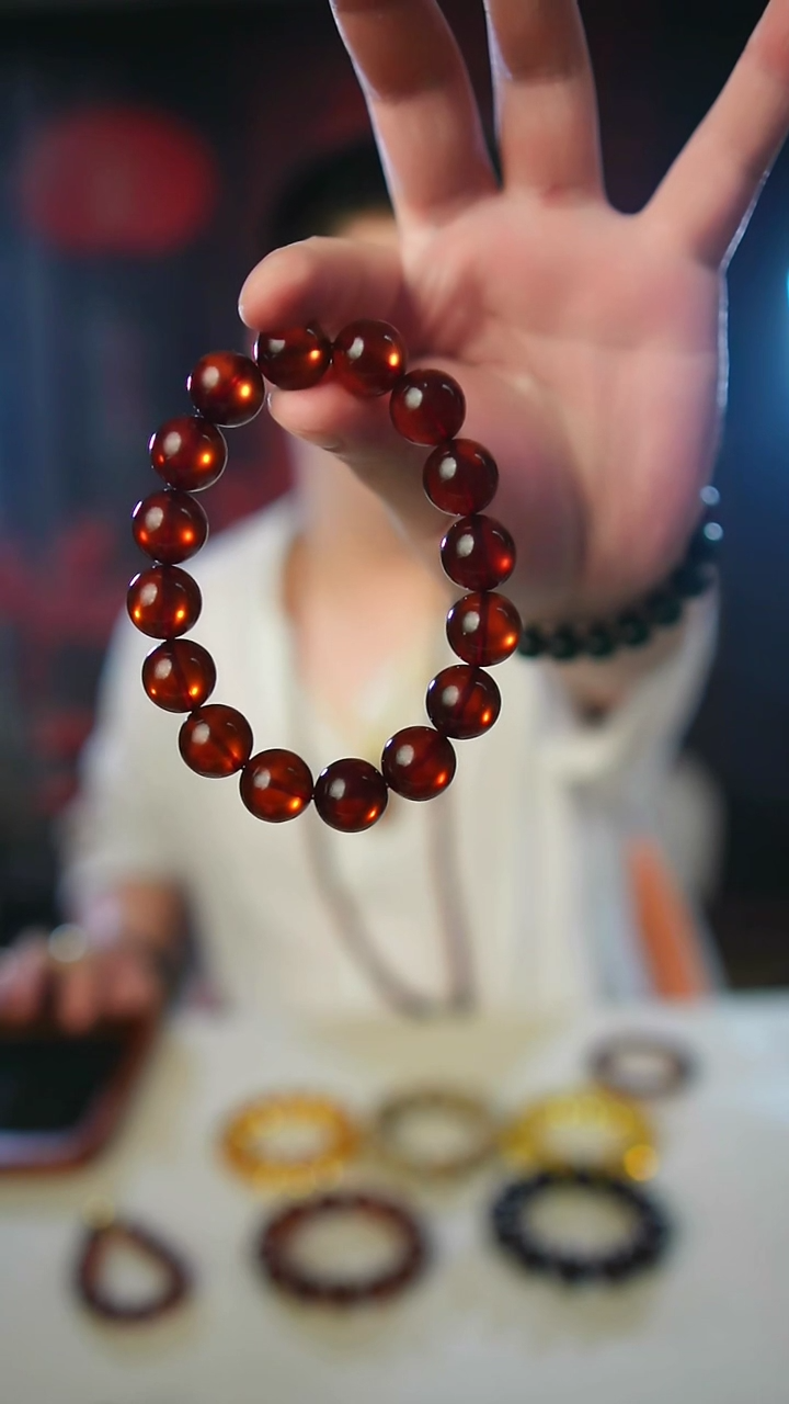 【闪购商品】琥珀手链未镶嵌血珀手串13mm