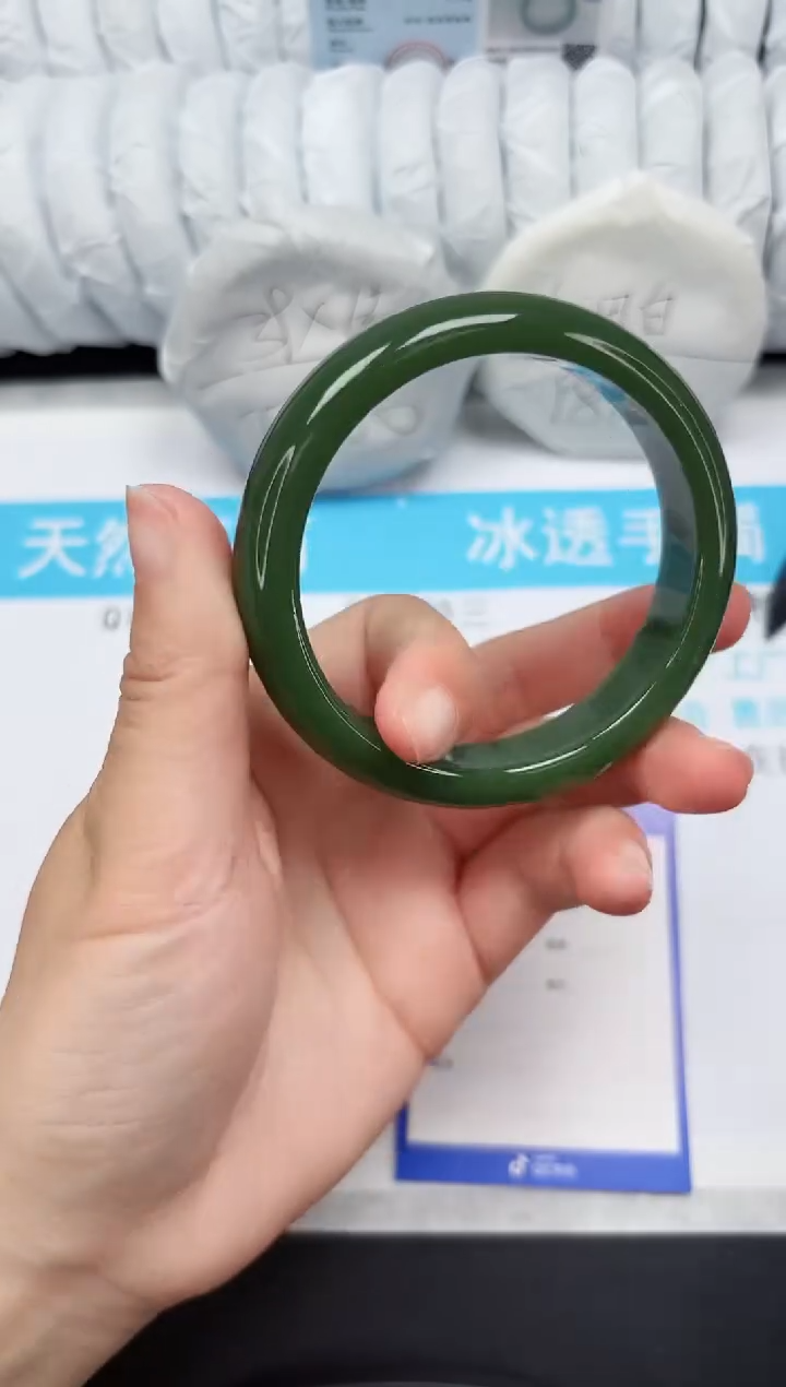 【闪购商品】石英质玉手镯未镶嵌29-62.1