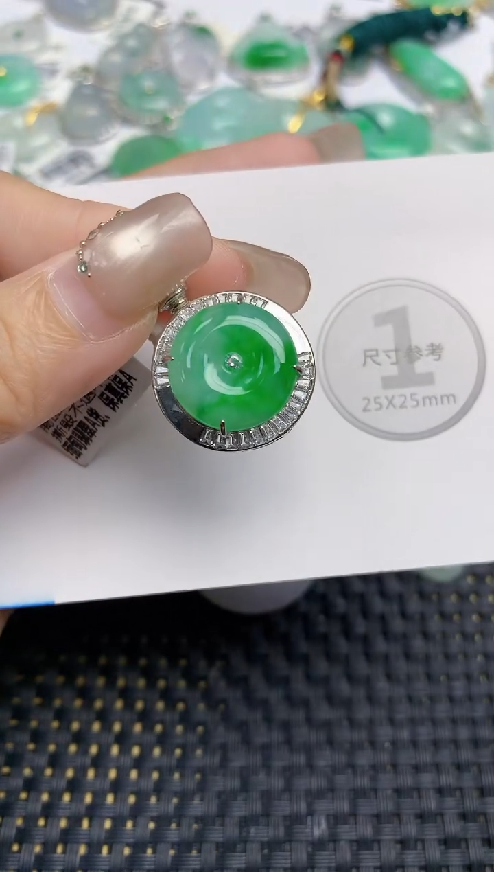 颈饰未镶嵌翡翠天然缅甸A货翡翠百元以上9元证书费自理