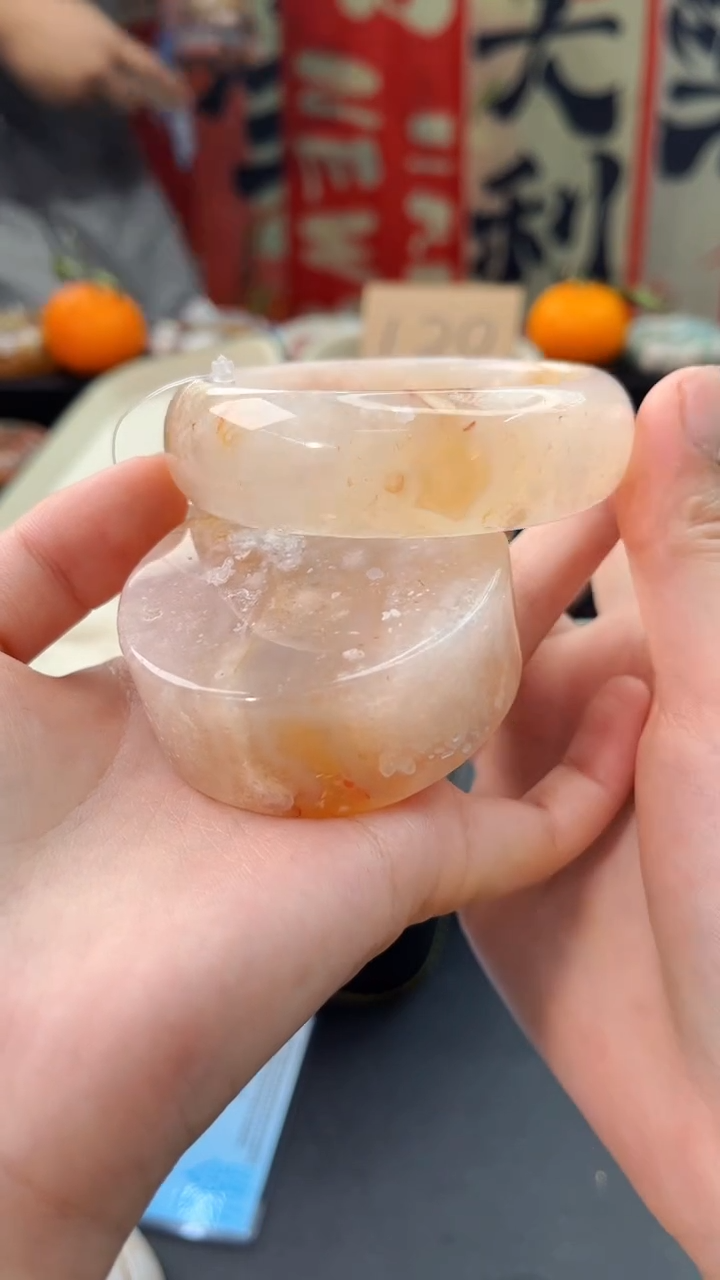 【闪购商品】石英质玉手镯未镶嵌赠送镯心（57圈口）