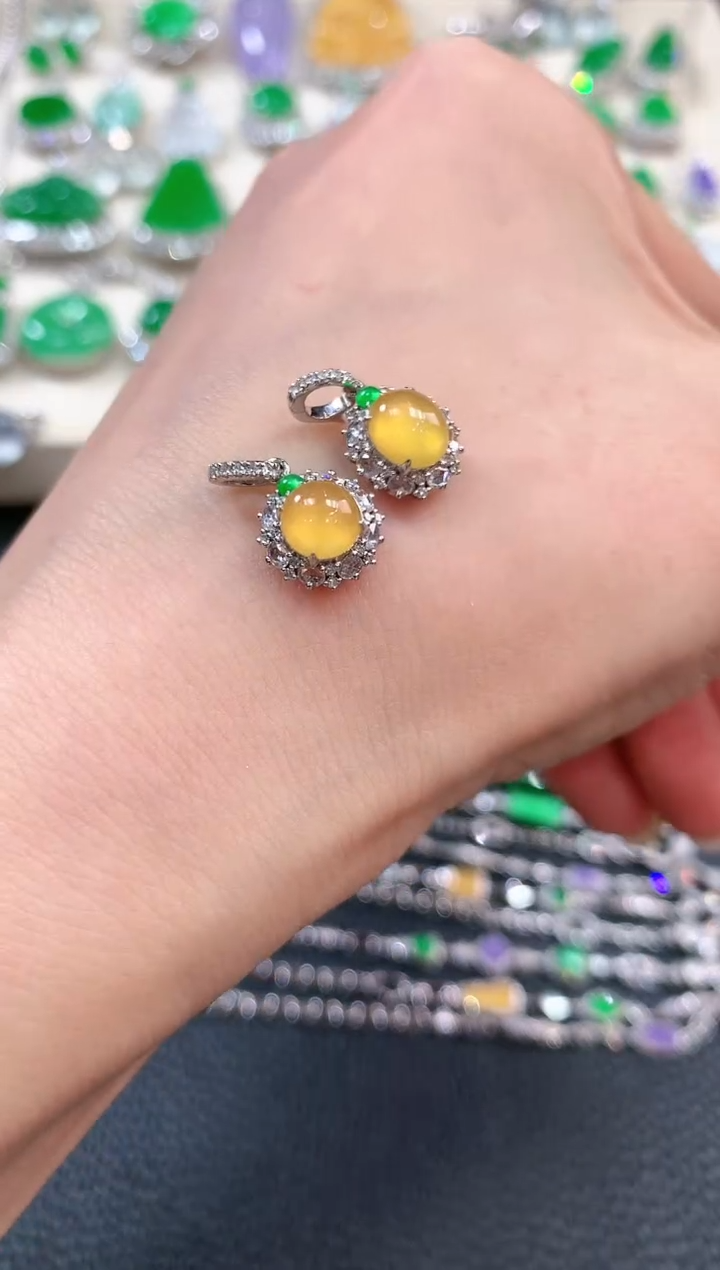 【闪购商品】翡翠吊坠(不含链)18K金镶嵌m8 不退换 多样性一件发货