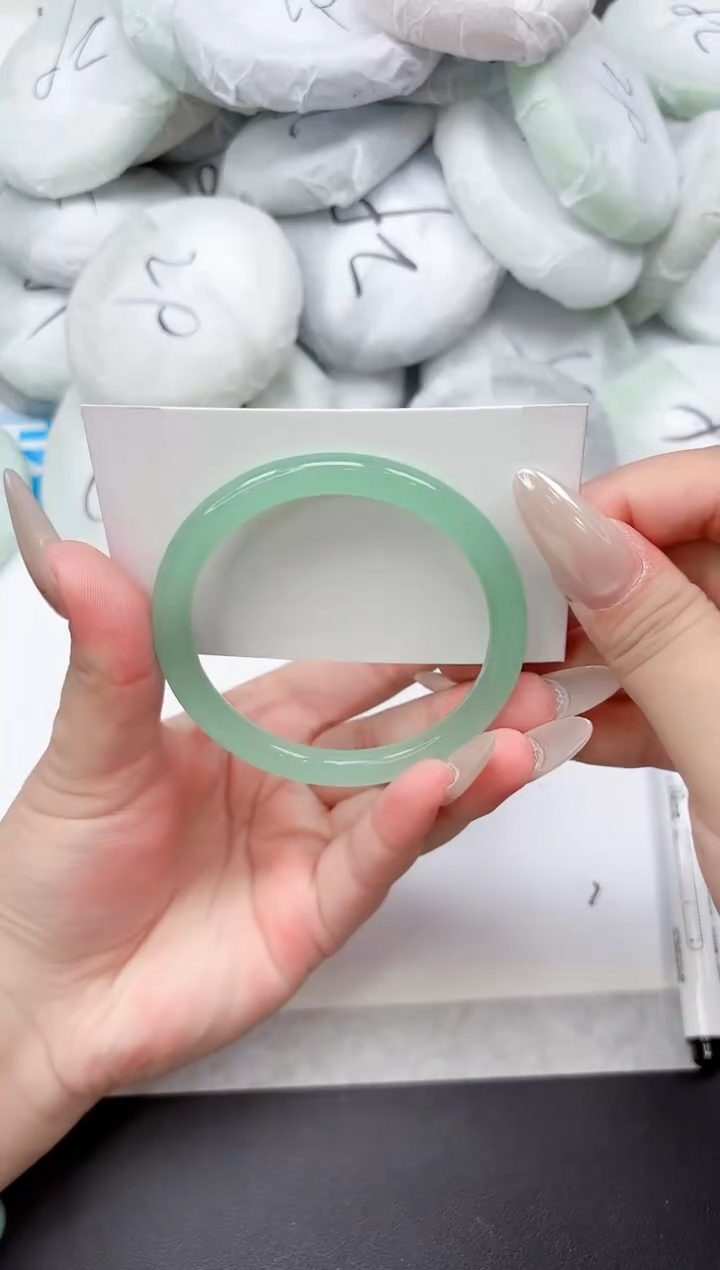 未镶嵌手镯石英质玉177-62.3