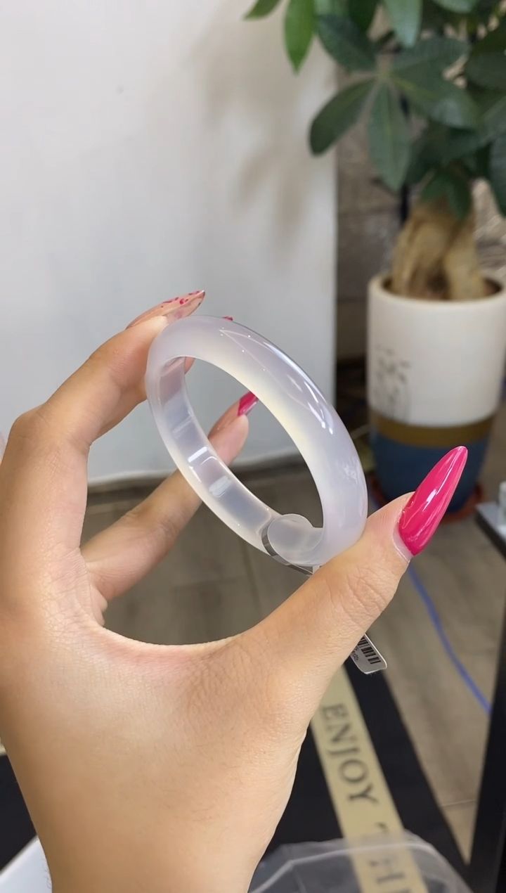 【闪购商品】玛瑙/玉髓手镯未镶嵌259