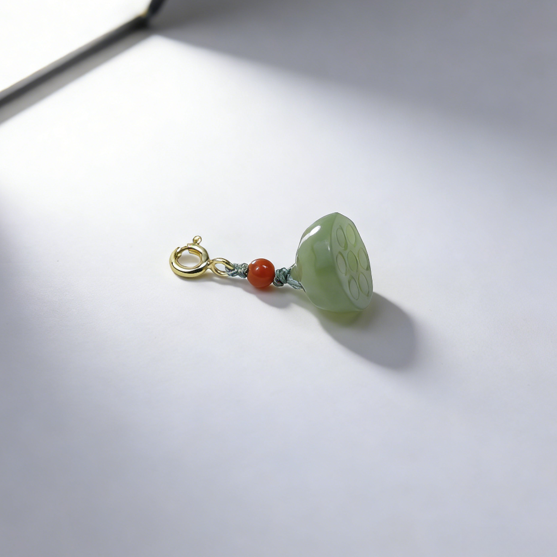 天然和田玉莲蓬小提溜DIY手链项链手串绳款挂件编织配饰