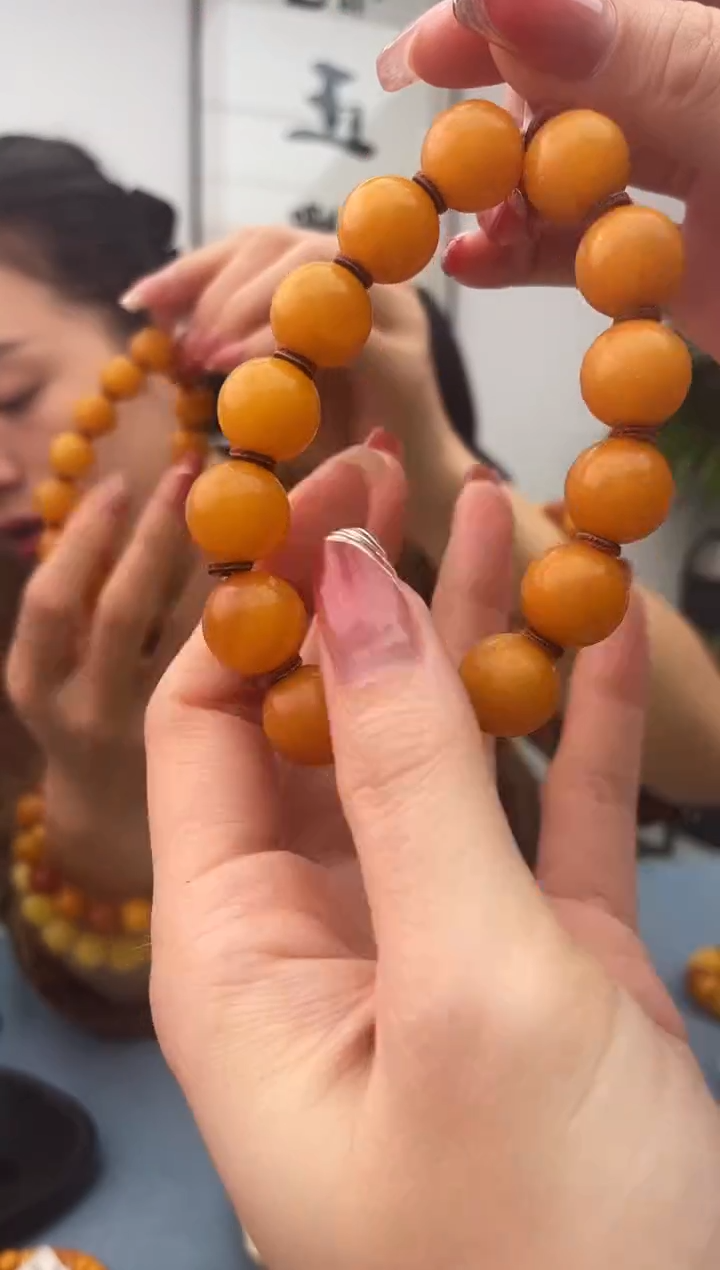 【闪购商品】蜜蜡珠宝奇石未镶嵌假一赔十，多样性发一件0