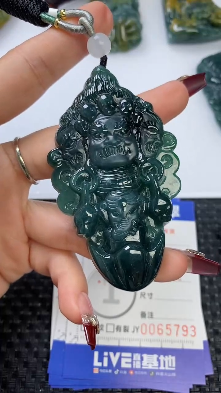 【闪购商品】翡翠颈饰未镶嵌111111111111111