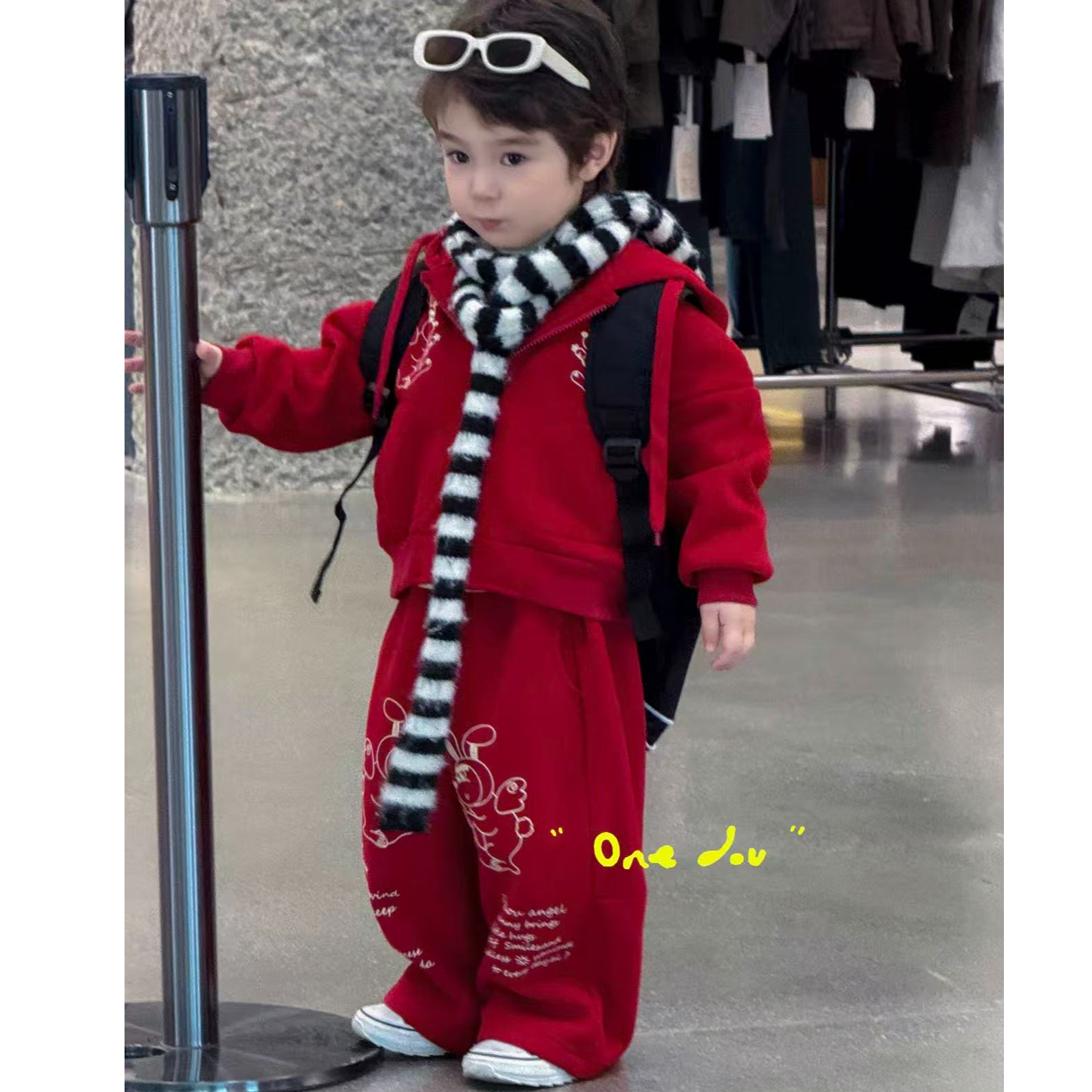5661连帽外套加绒裤男女童套装