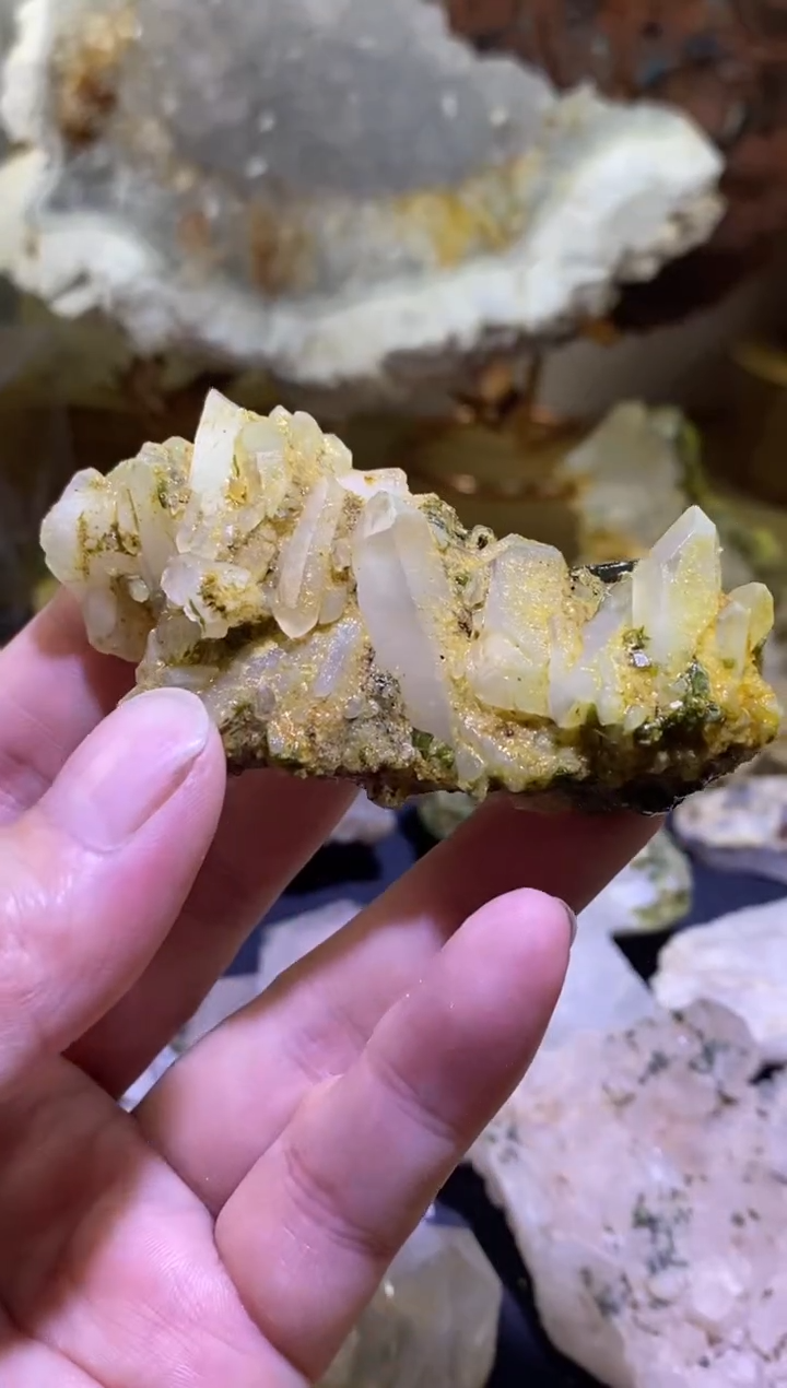 未镶嵌珠宝半成品水晶82号四川美姑超七花园水晶