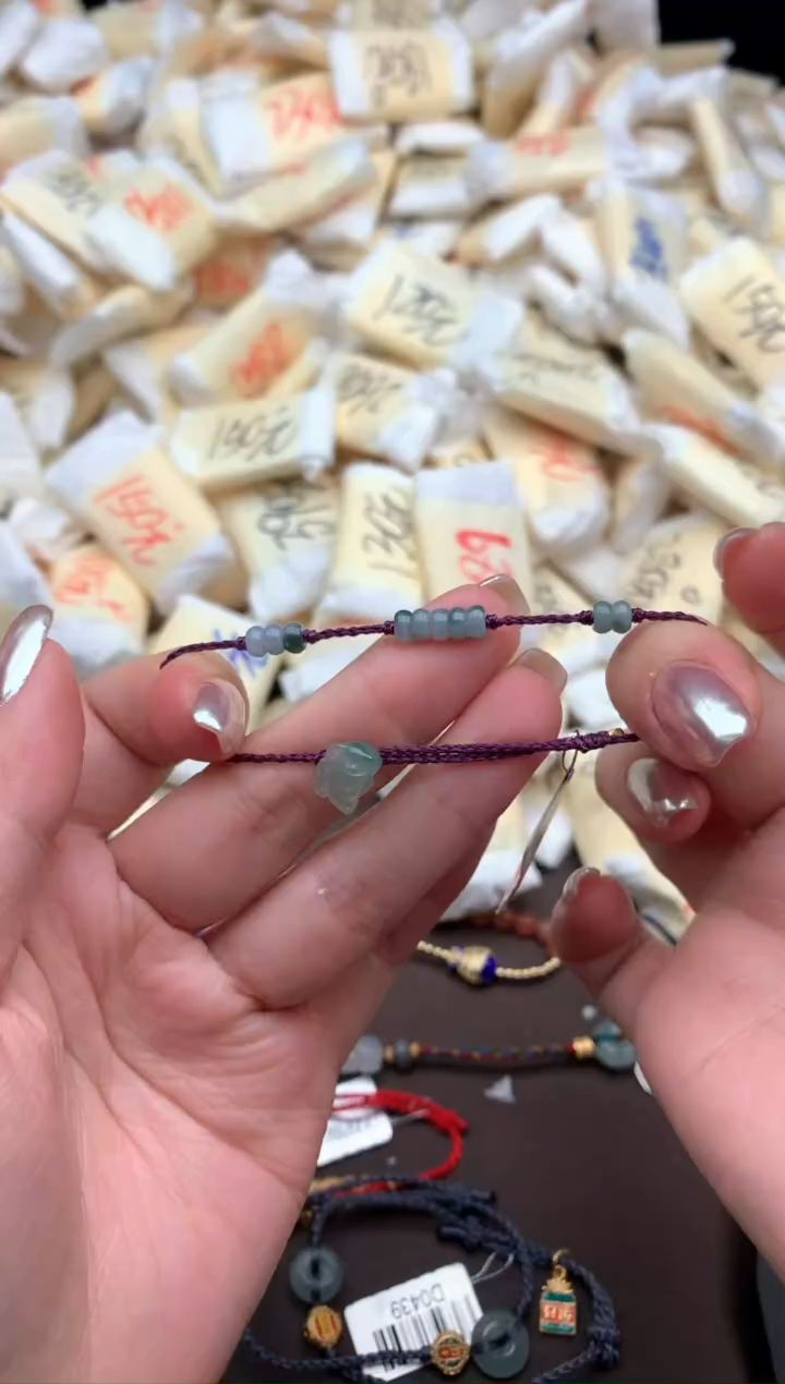 【闪购商品】翡翠手绳未镶嵌一