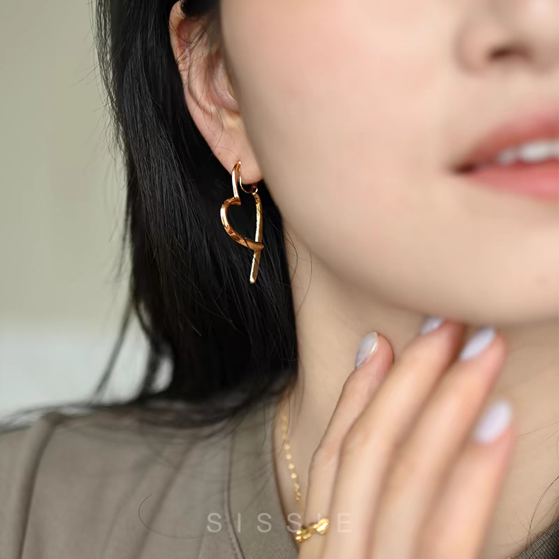 铜合金耳饰 大金心爱心色耳钉冷淡风小众耳圈无耳洞蚊盘耳夹轻奢