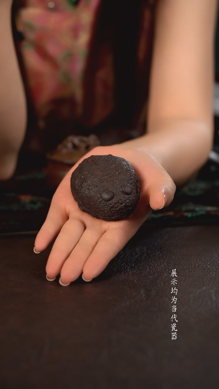 伟壶柴烧顶呱呱茶宠  进宝