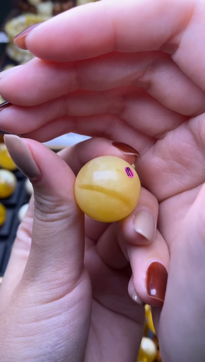 【闪购商品】琥珀裸石未镶嵌 大小姐珠宝严选23