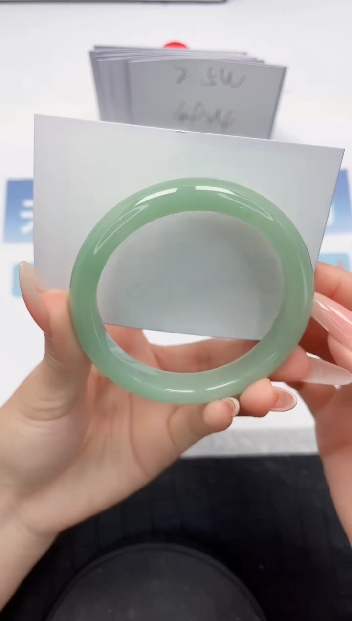 【闪购商品】石英质玉手镯未镶嵌G376-58