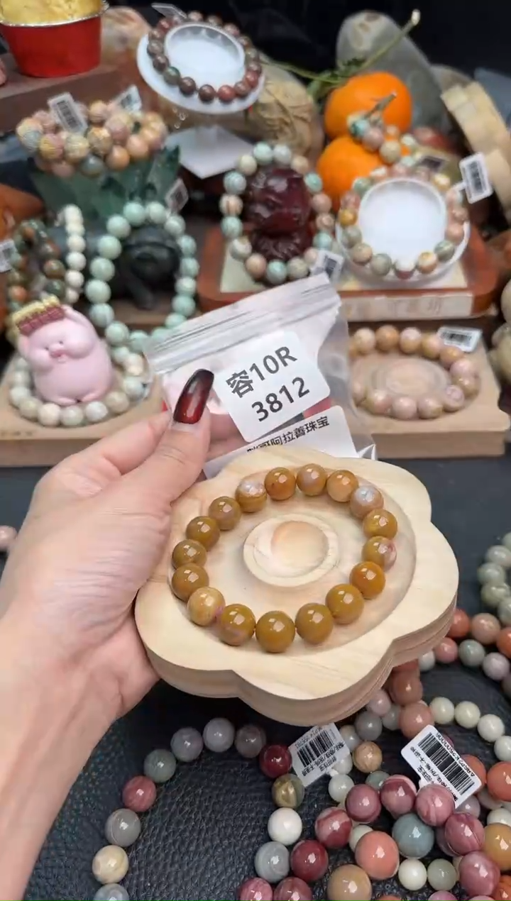 【闪购商品】石英质玉手链未镶嵌10R3812