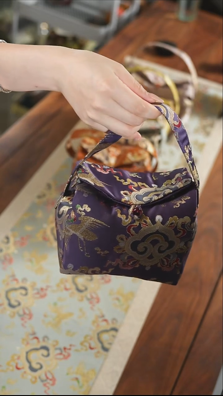 壶袋·············