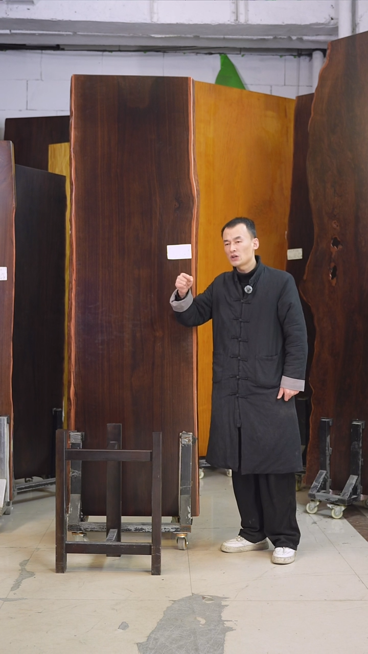 ZT-40大叶紫檀241*72*8加黑三角支架*2