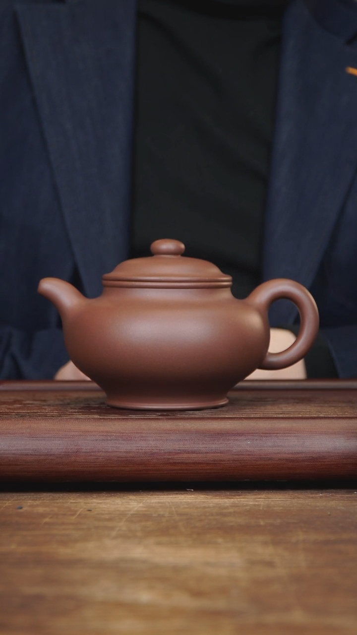 【闪购商品】紫砂茶壶470ml WA早期作品全手掇只 紫泥