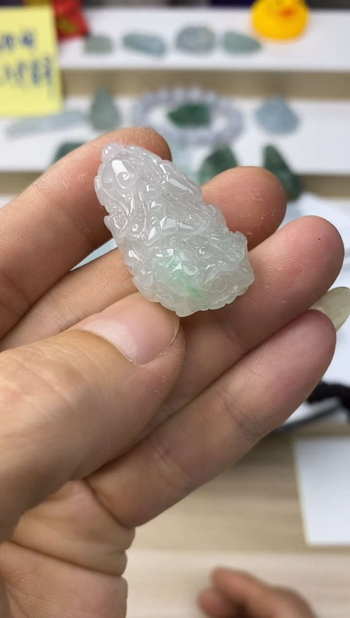 颈饰未镶嵌翡翠你**纯天然缅甸翡翠A货