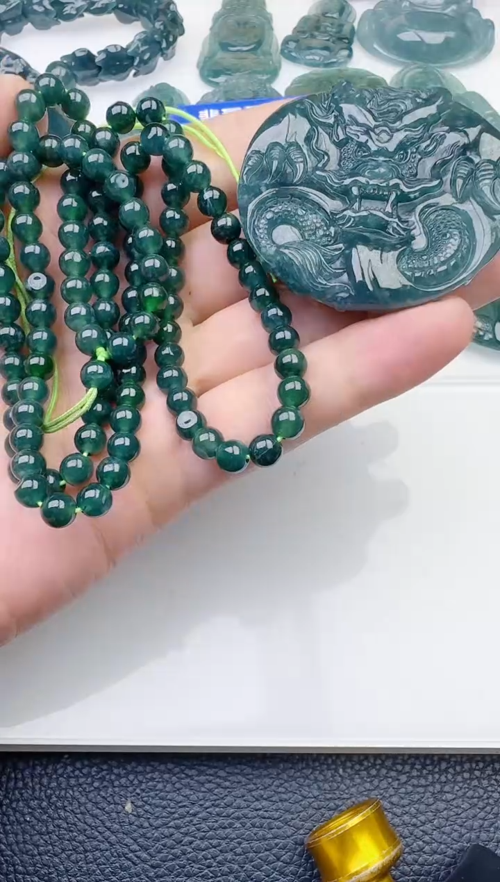 颈饰未镶嵌翡翠天然A货翡翠  多样性随机发其一