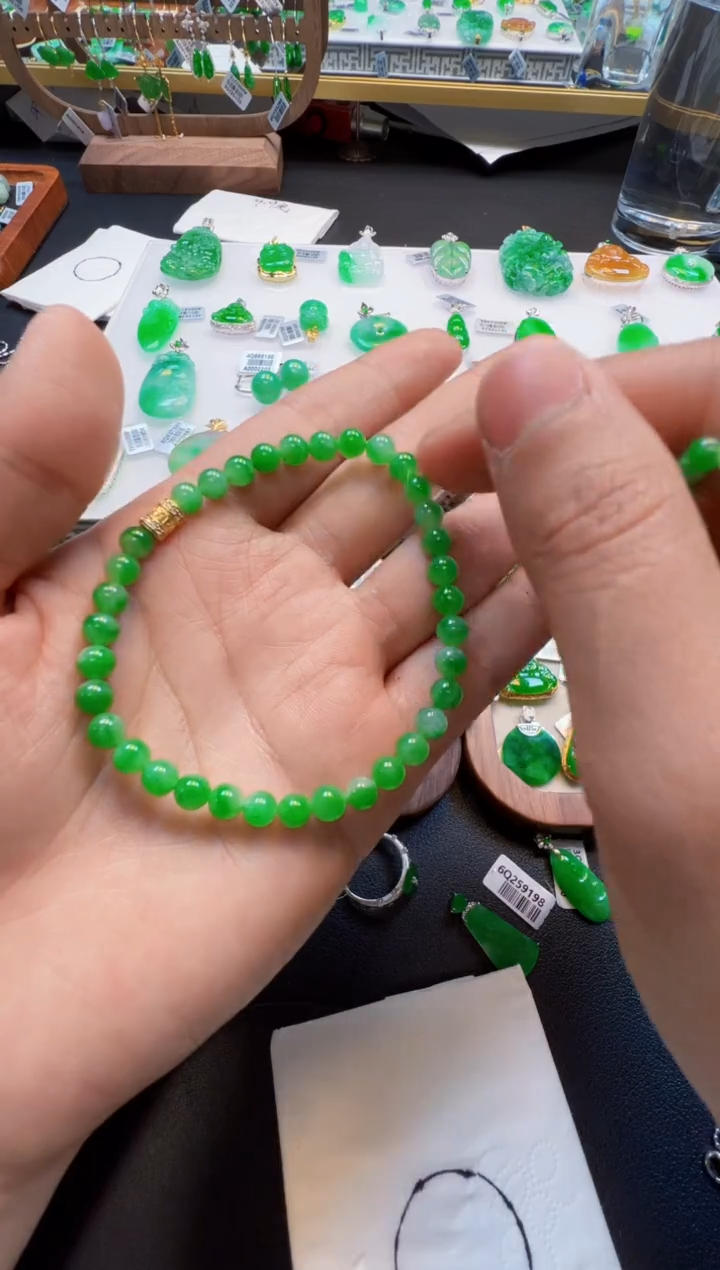 【闪购商品】定制翡翠未镶嵌9800元