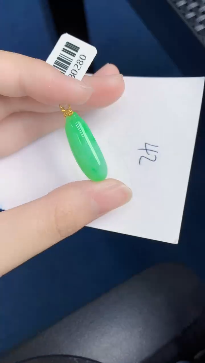 【闪购商品】翡翠颈饰18K金镶嵌000000000