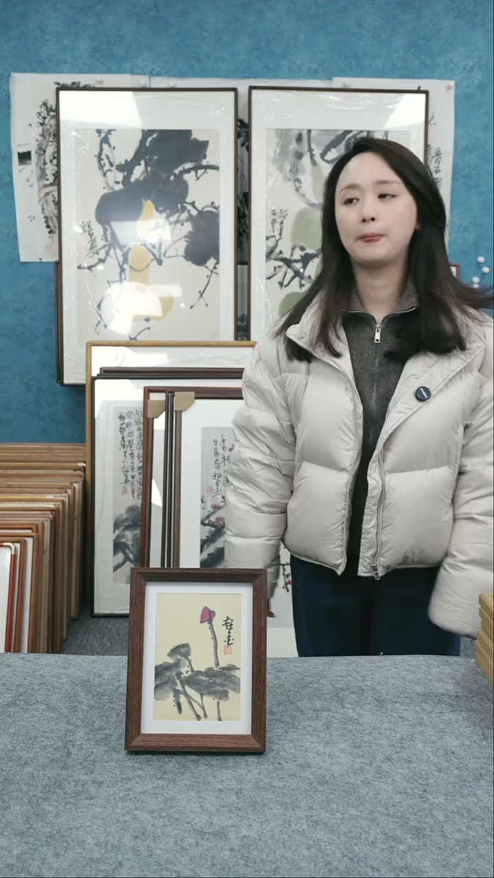 【闪购商品】国画8寸本土老师木质摆台