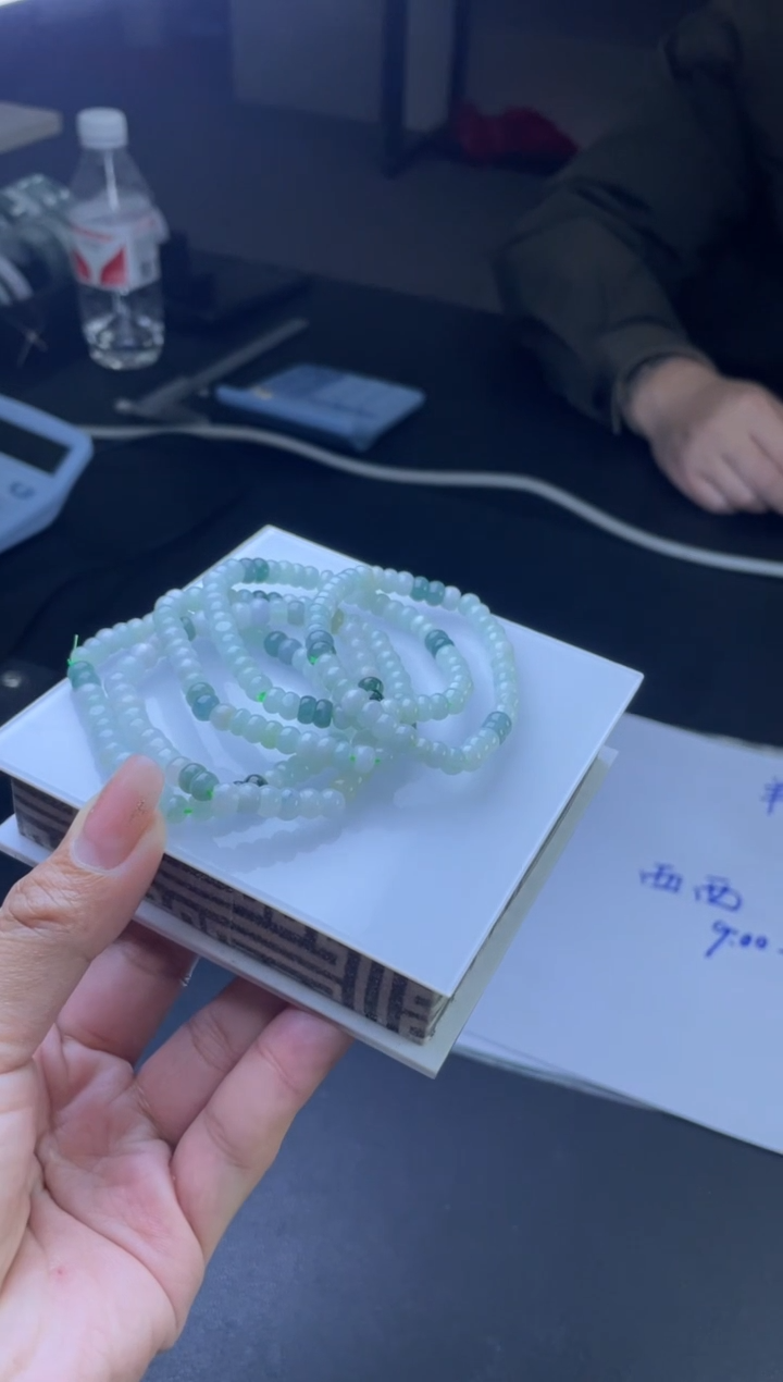 【闪购商品】翡翠手串未镶嵌多样性发一件 A3