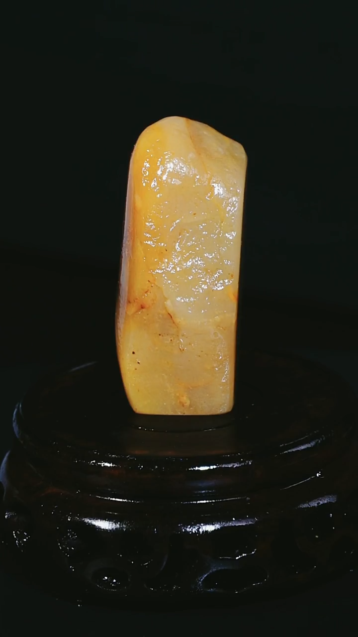 昌化石君*昌化田黄石