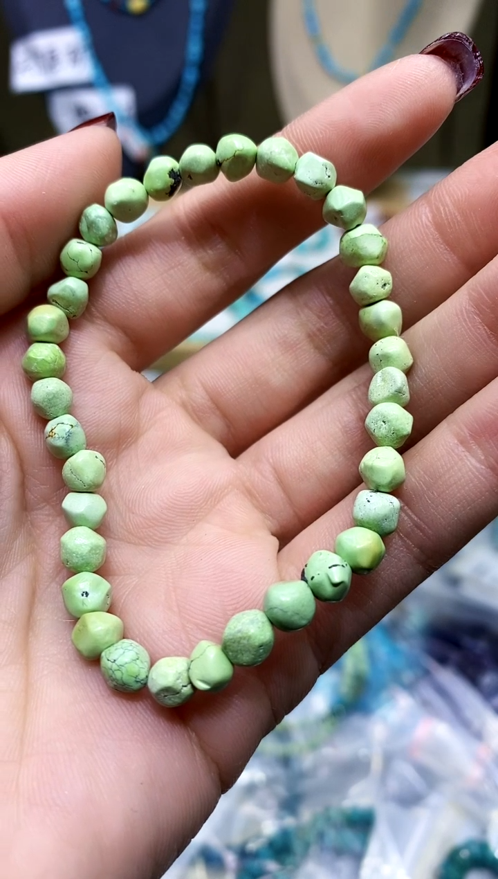 【闪购商品】绿松石手串未镶嵌218