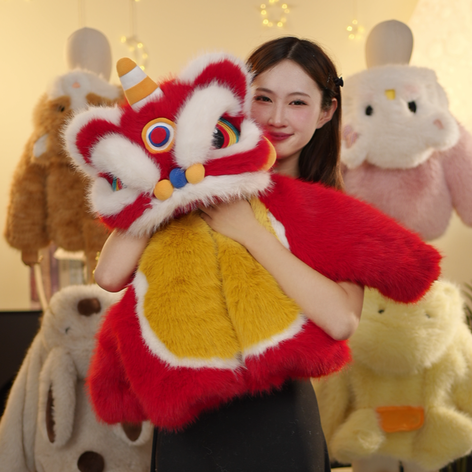 MES亲子年服儿童冬款龙马精神萌宝可脱卸披风醒狮草草保暖厚外套