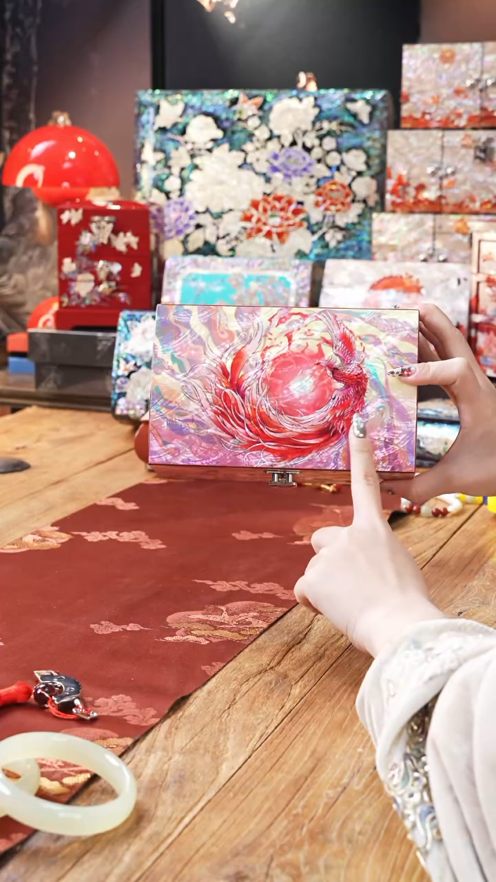 【闪购商品】瓷片豆包儿推荐螺钿摆件