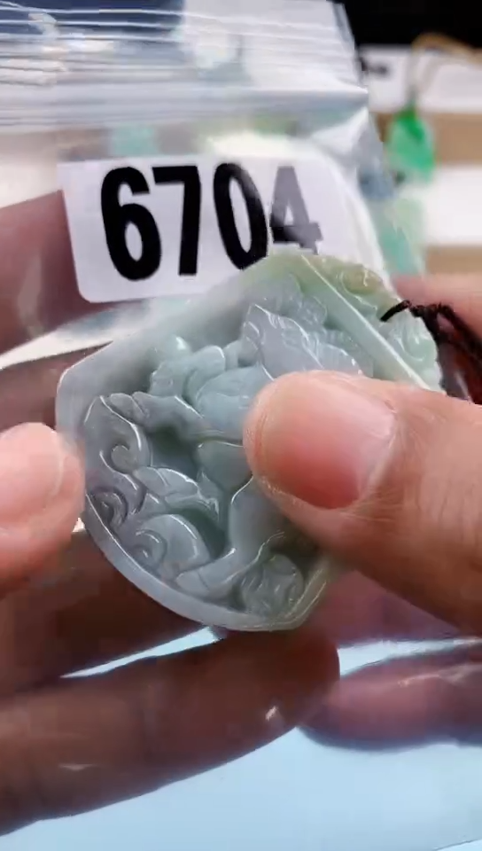 【闪购商品】翡翠挂件未镶嵌天然翡翠吊坠挂件