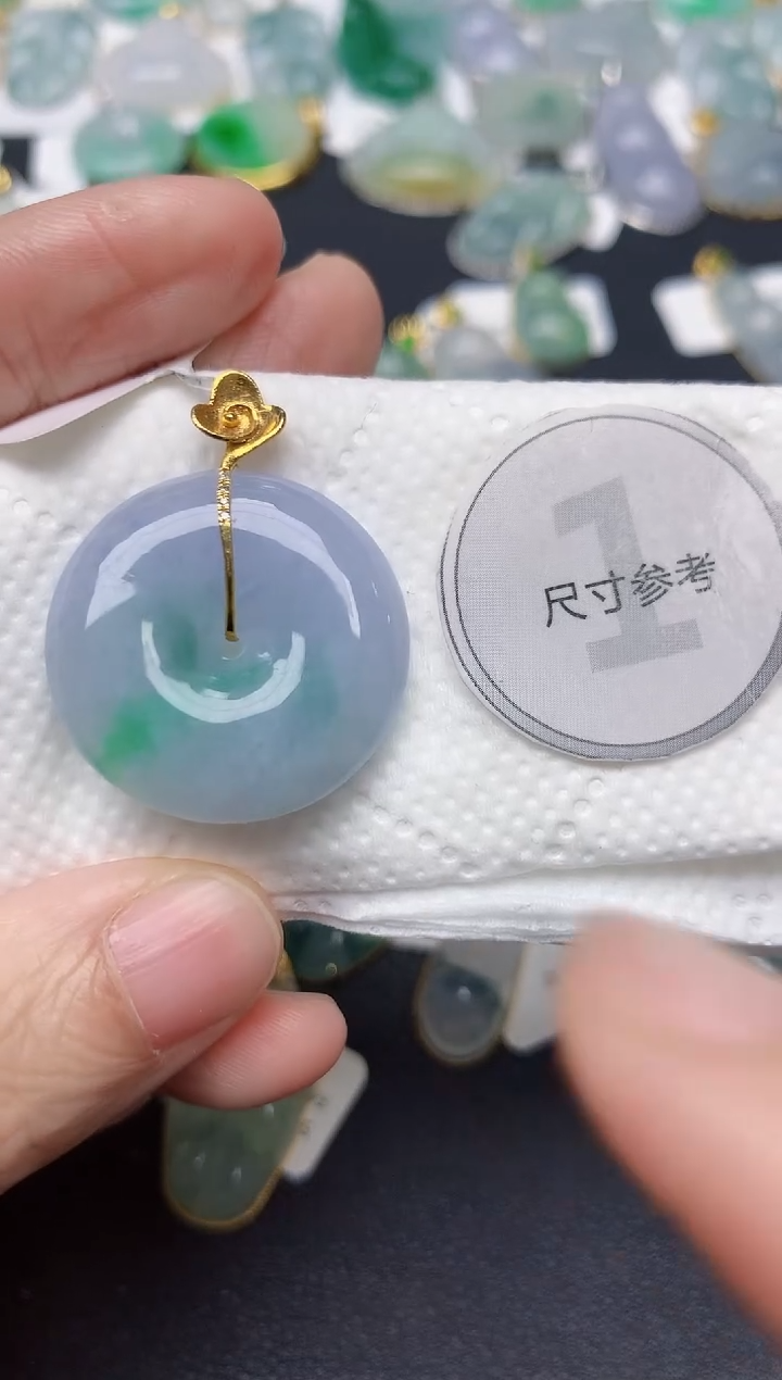 颈饰18K金镶嵌翡翠天然缅甸A货翡翠