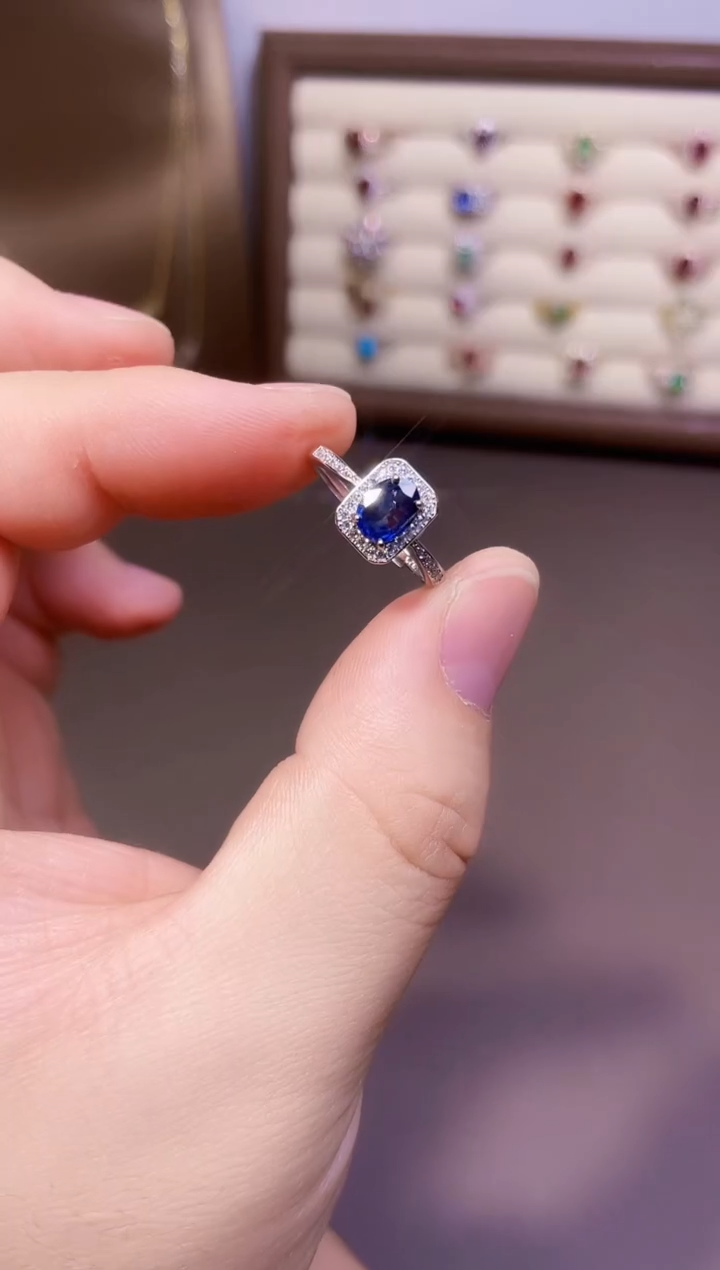 【闪购商品】蓝宝石戒指银S925镶嵌一枚