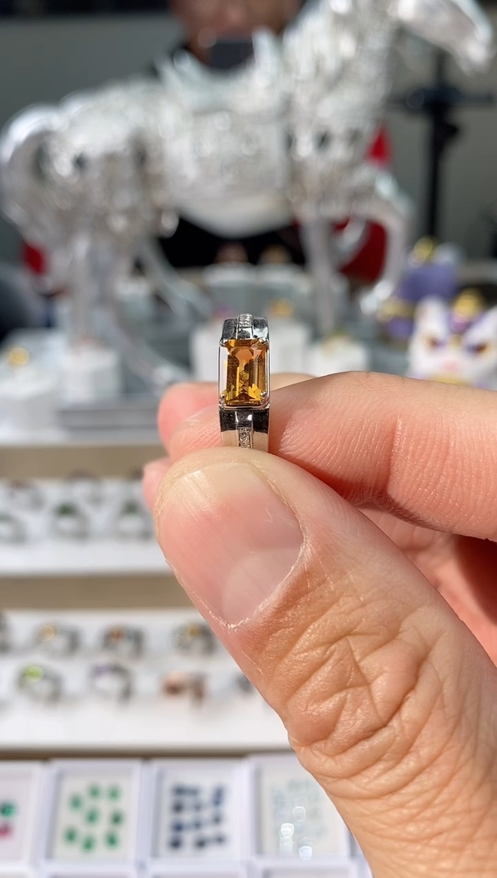 【闪购商品】黄晶戒指银S925镶嵌11111