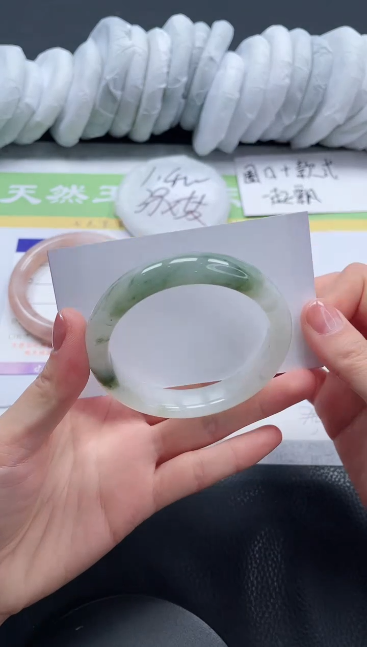 【闪购商品】石英质玉手镯未镶嵌A224-56+