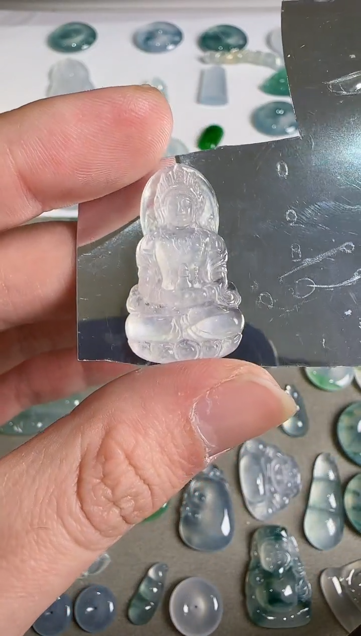 吊坠(不含链)未镶嵌翡翠.