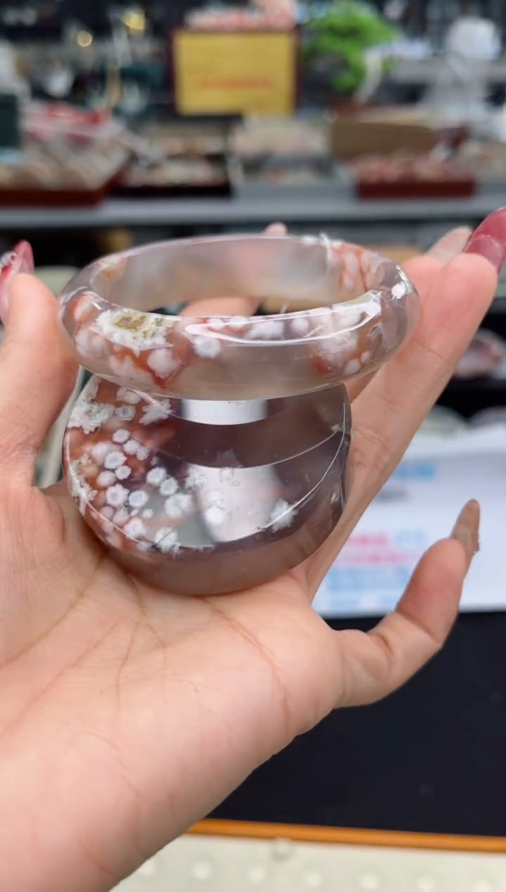 【闪购商品】石英质玉手镯未镶嵌59圈口（赠品镯心）S9285288