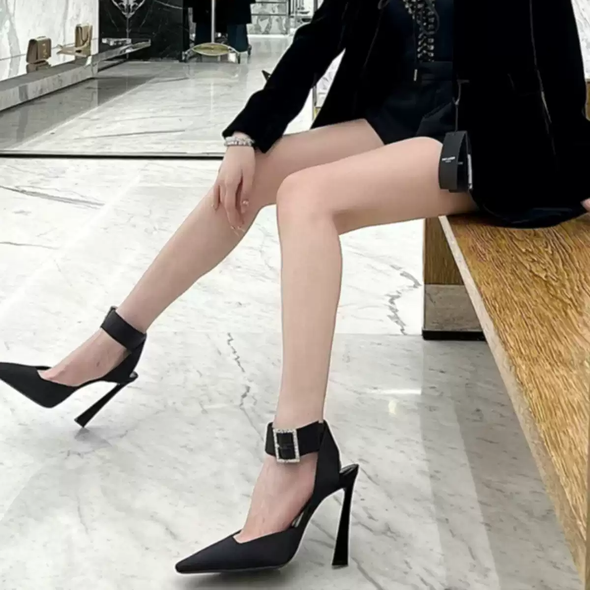 【哈哈女鞋 默认微瑕】春季名媛风高跟缠绕绑带气质单鞋 6cm 006-2