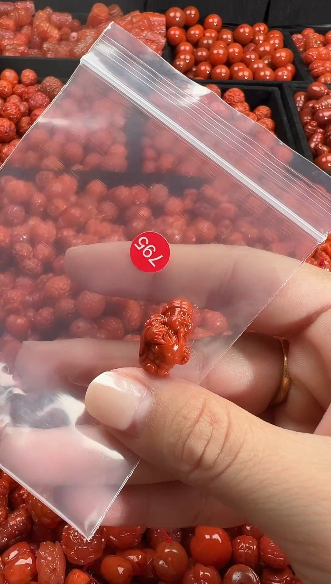 颈饰未镶嵌南红玛瑙1