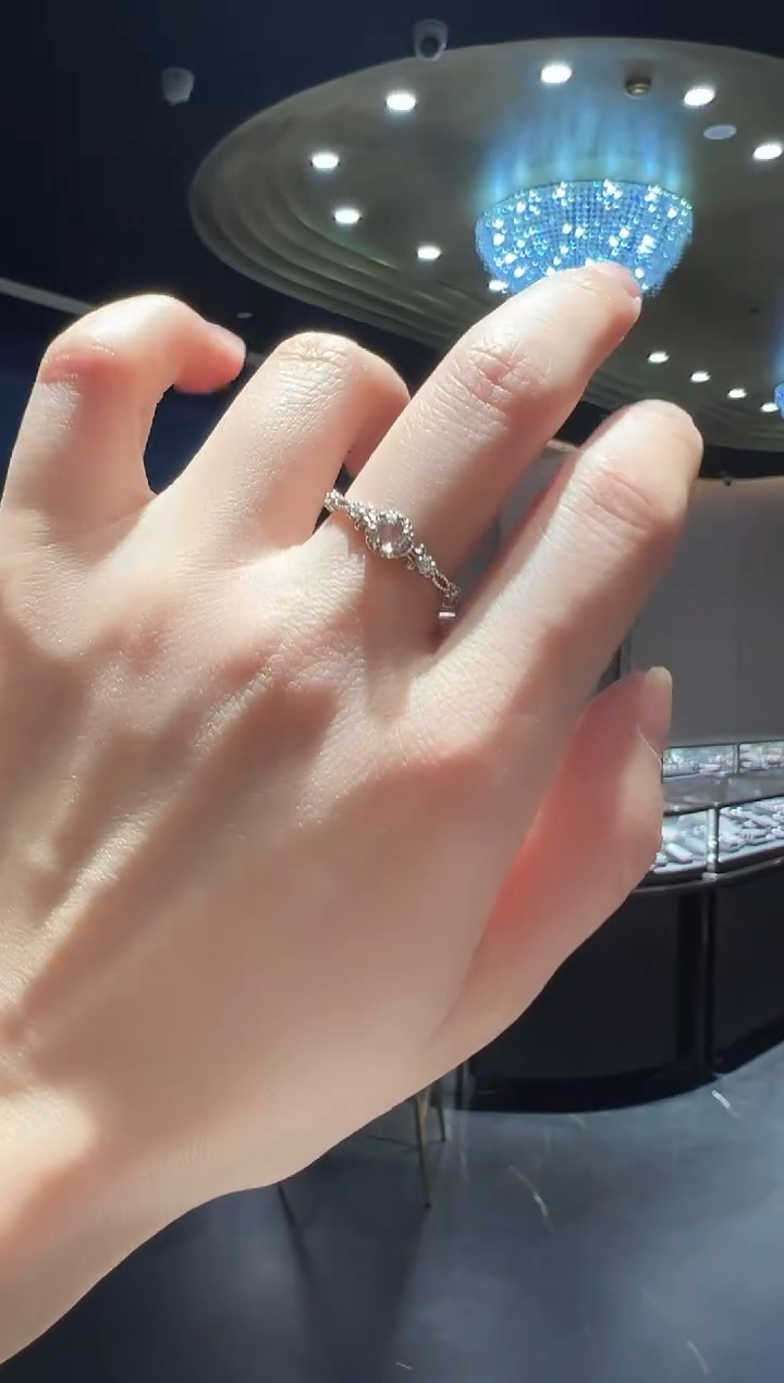 【闪购商品】月光石戒指银S925镶嵌38】多样性发其一