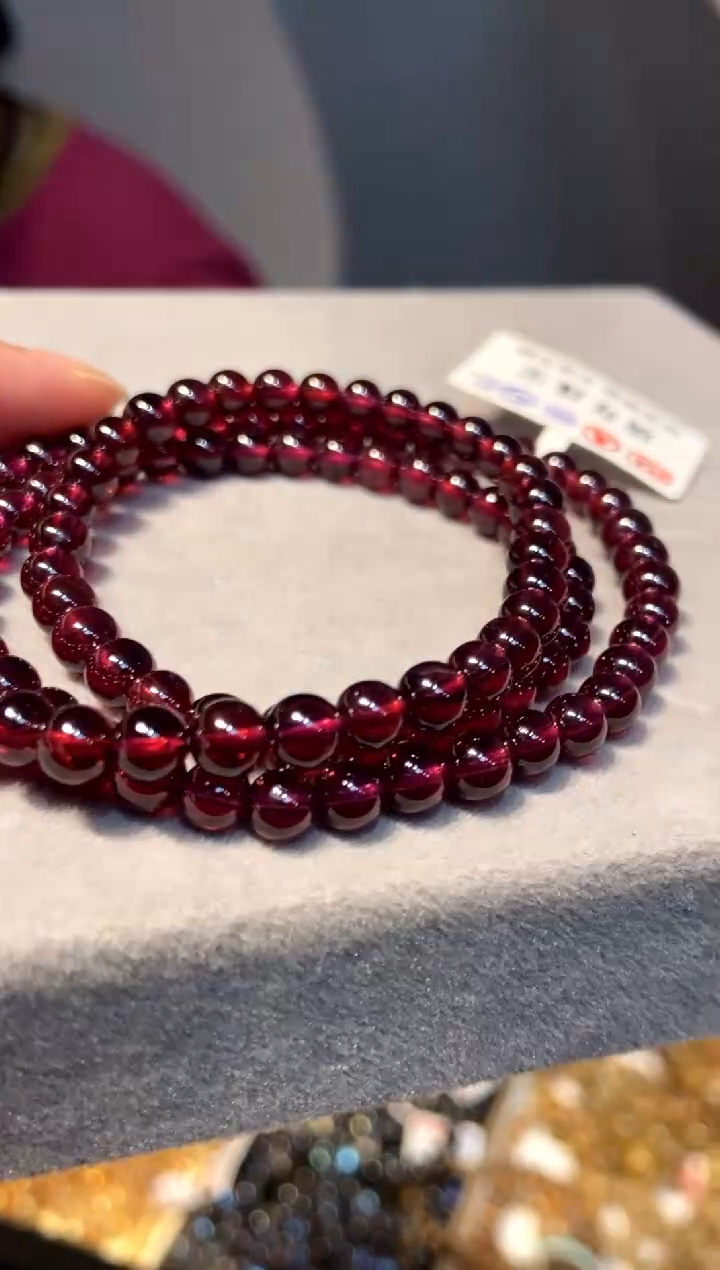 【闪购商品】石榴石335-银S925镶嵌紫牙乌三圈