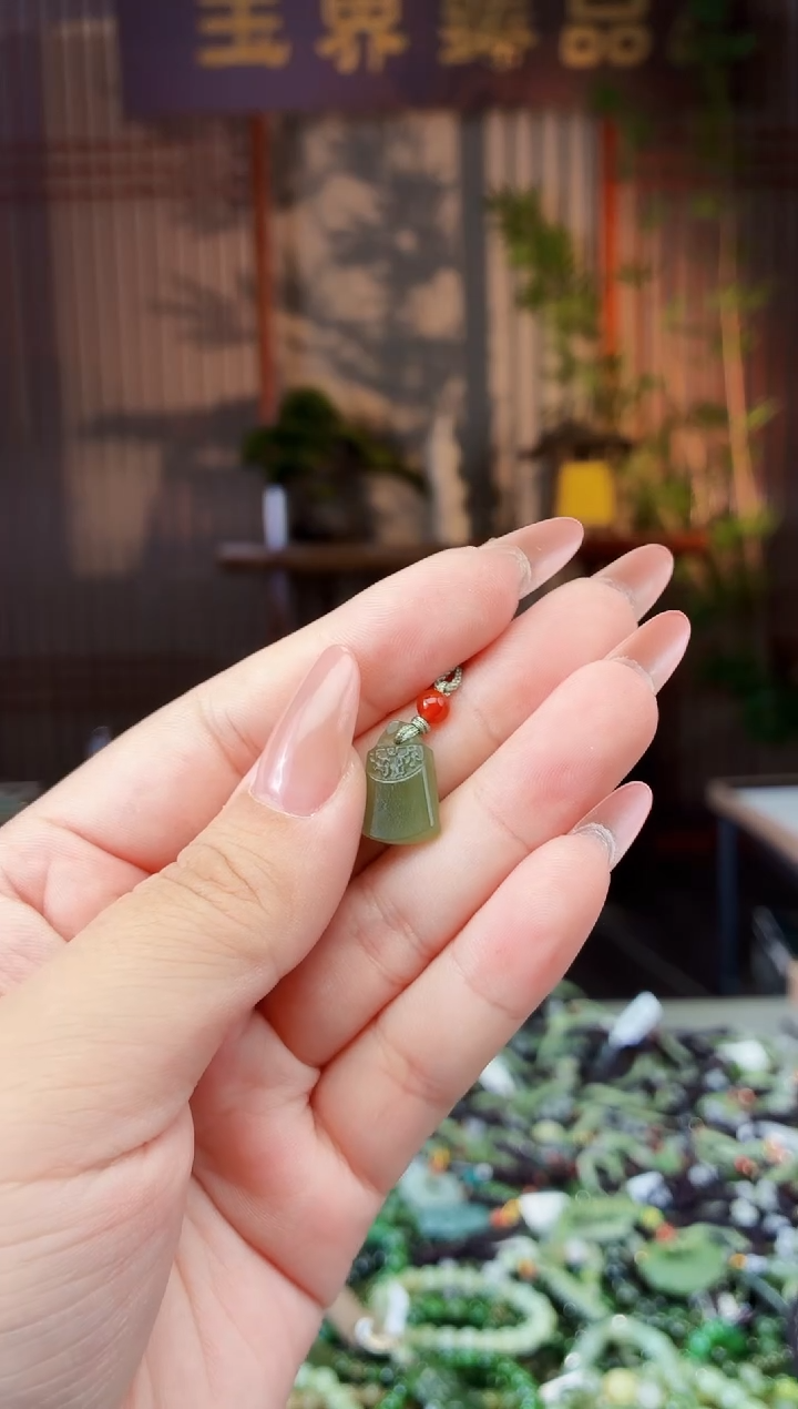 和田玉未镶嵌颈饰多样性发货拍一发一