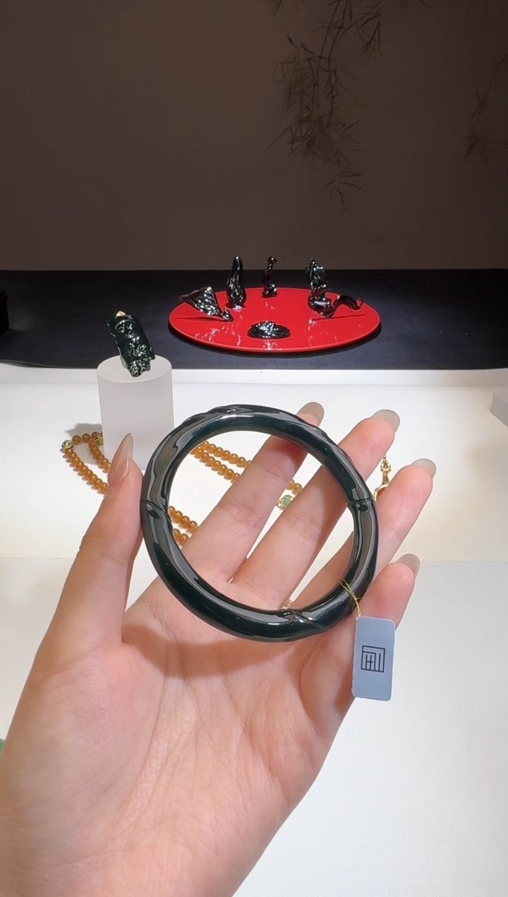 【闪购商品】翡翠手镯未镶嵌【鑫鑫】