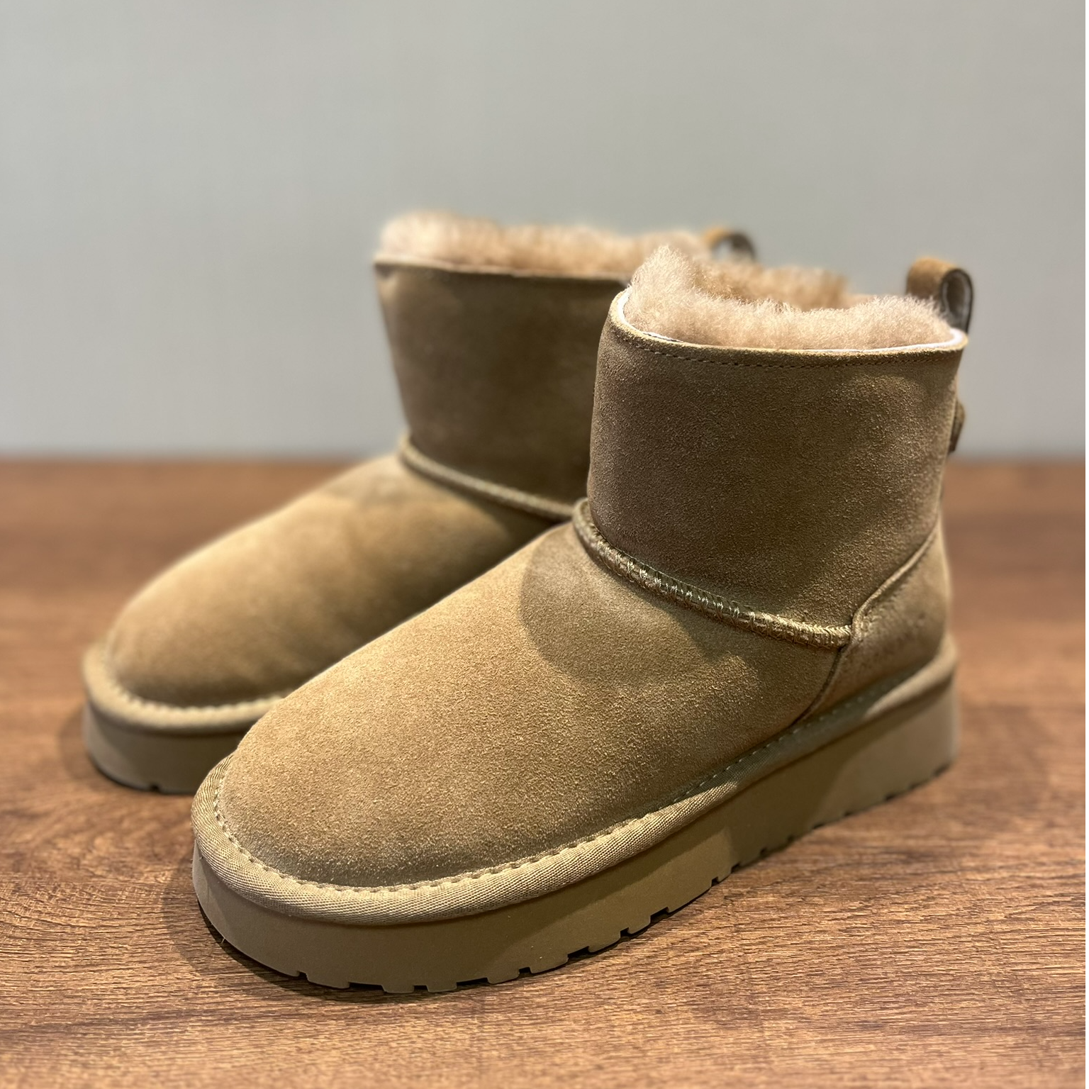 【帝朝阳】反季清仓6折！真皮全羊毛！内里羊皮毛一体！雪地靴女中筒冬