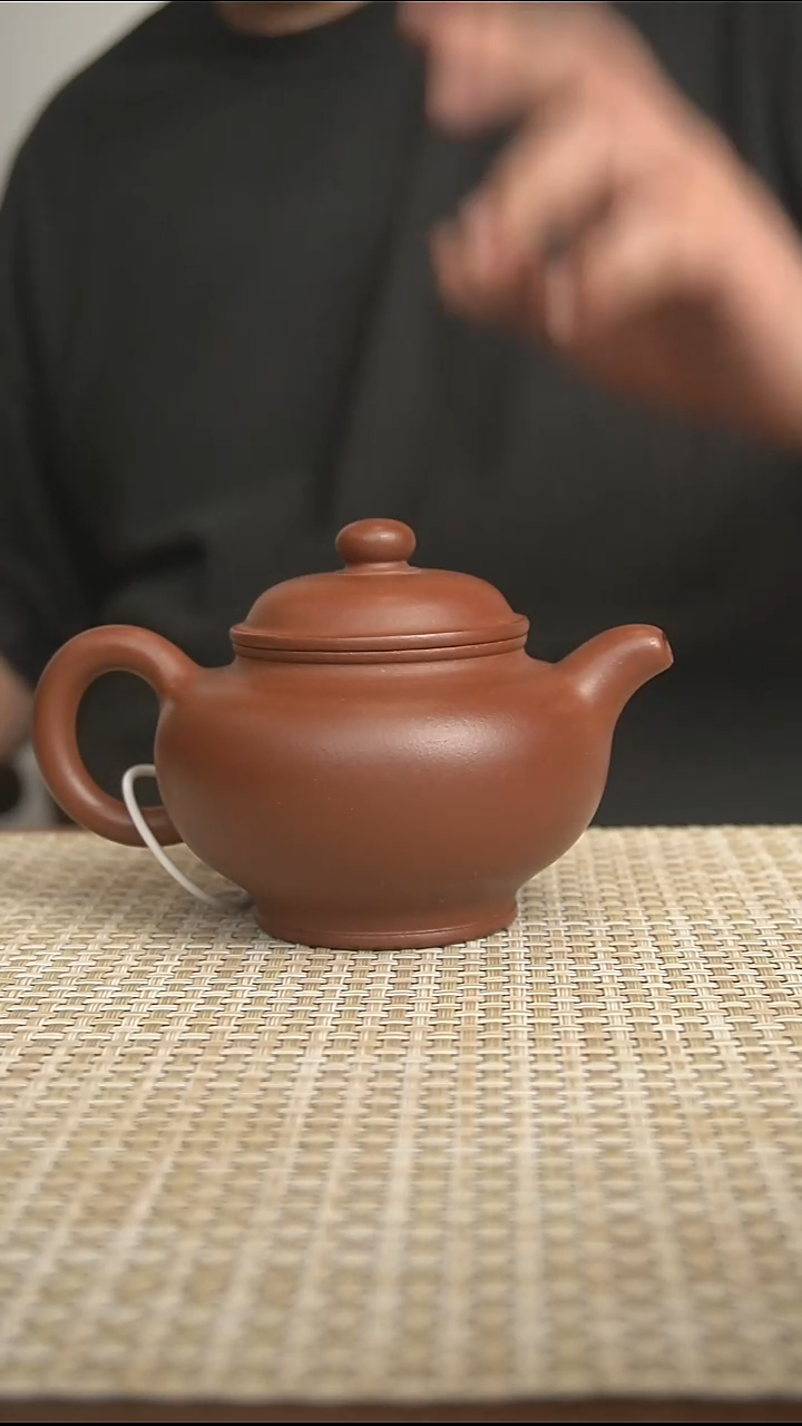 茶壶紫砂宜兴紫砂壶精工半手紫泥掇只250cc