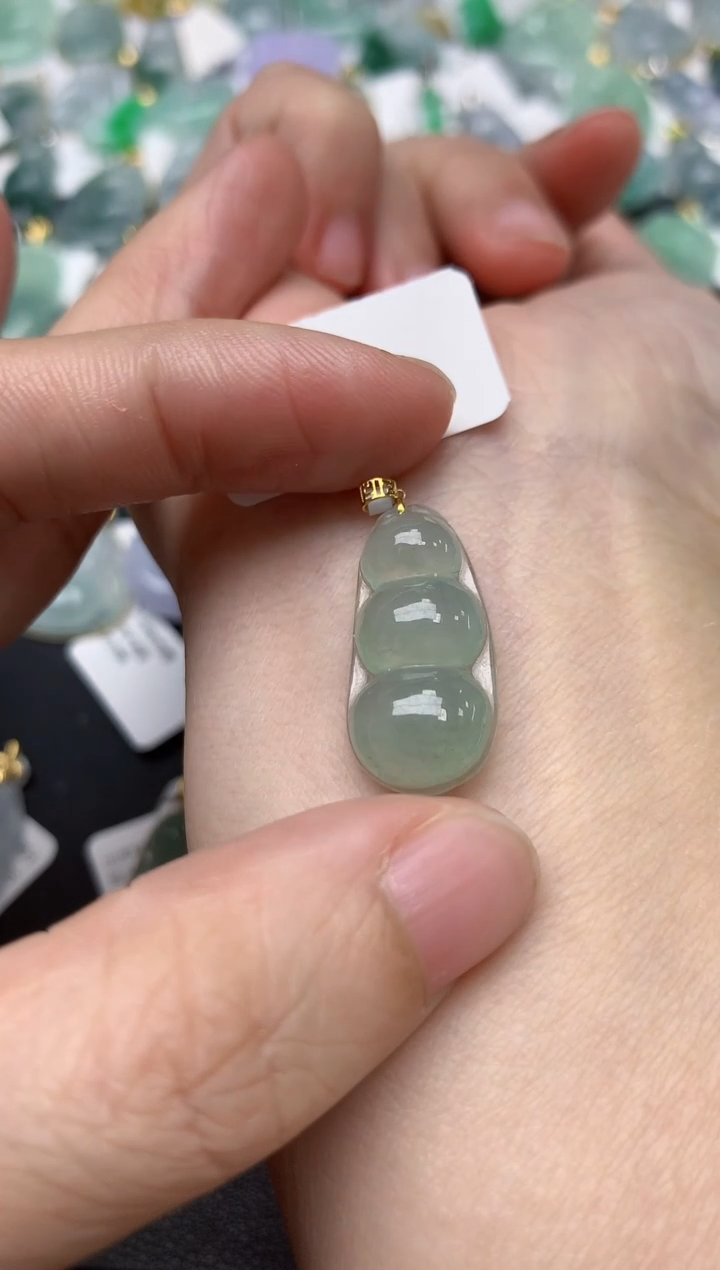 颈饰18K金镶嵌翡翠天然缅甸A货翡翠