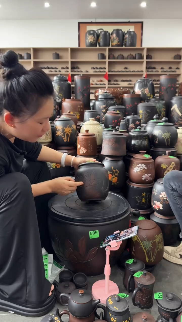 瑕疵  线雕 荷花 冬瓜 010