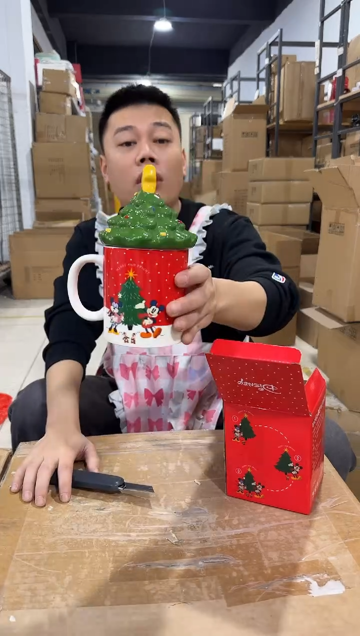 瓷片03款圣诞树米奇带盖杯