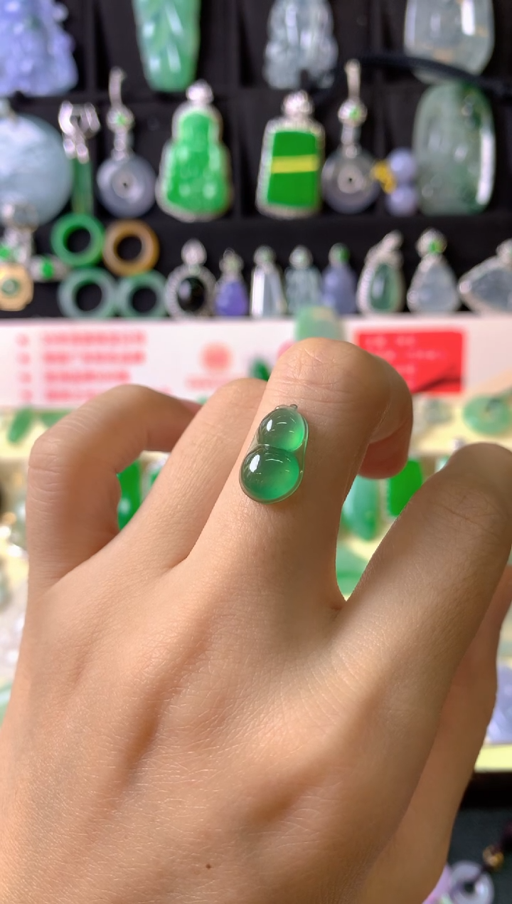 定制翡翠未镶嵌1裸玉（客户意向镶嵌）